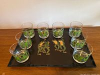 Top view tray with 8 glasses