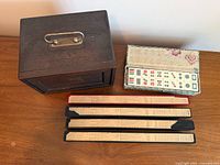 Wooden case, four racks, extra tile box overview