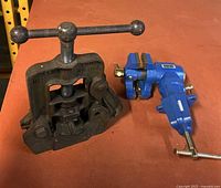 Both vises side by side, overall view