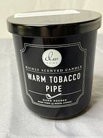 Front label showing brand, scent and burn time