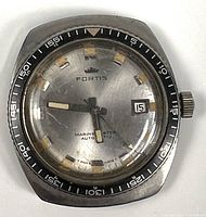 Front view of Fortis Marinemaster watch showing dial, bezel and hands
