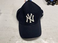 Front view showing embroidered NY logo and overall colour