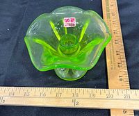 Top view showing flower form, taper socket, Viking label, color