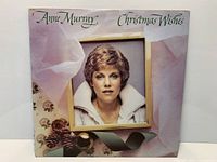 Front sleeve of Anne Murray Christmas Wishes LP