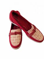 Top and side view of both shoes showing design and color