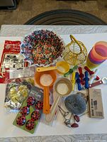 Overview of all mixed kitchen items on table