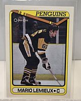 Front of 1990-91 O-Pee-Chee Mario Lemieux #175 card in sleeve