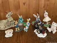 Overview of all figurines on table