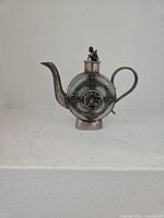 Moon-flask form teapot overall view