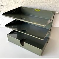 Oblique view showing all three trays and overall condition