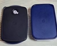 Top view of both rectangular containers with lids