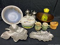 All items in lot arranged together