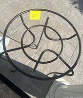 top view showing circular support bars