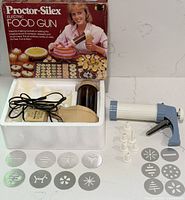 Electric food gun, manual press, discs, tips, original box