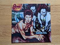 Front cover of Diamond Dogs LP showing album title and artist