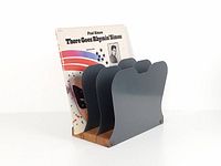 Organizer with record sleeve to show scale and function