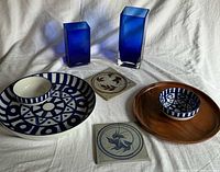 Full lot view showing all eight pieces