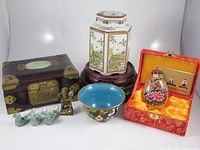 Full lot showing all items together