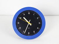 Front view showing entire clock