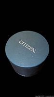 Closed round Citizen presentation case