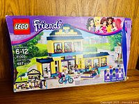 Front of LEGO Friends Heartlake High set box