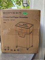 Factory box front showing Bonsen Cross-Cut Paper Shredder Model S3102