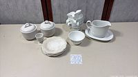 All 17 dinnerware pieces displayed together
