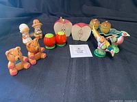 All six shaker pairs and tray displayed