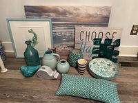 Full lot overview with all decor items displayed