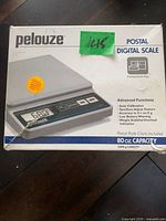 Box top showing brand, model, capacity