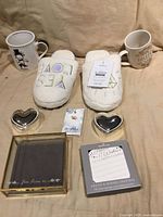 All items laid out front view