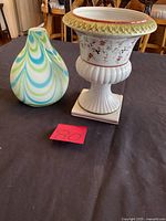 Front view of both vases side by side