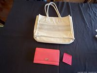 Wallet and tote bag overview