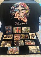 Overall lot with T-shirt displayed and 12 cards front sides