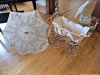 Carriage and parasol full view