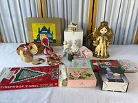 Lot overview showing all Christmas items on table
