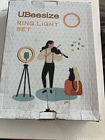 Front of UBeesize ring light set box showing branding