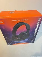 Front of sealed JBL Quantum 200 headset box