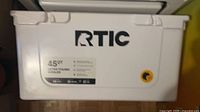 Front view showing RTIC branding and size label