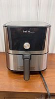 Front view of Instant Vortex Plus 6 Quart air fryer