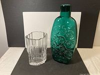 Both vases side by side showing size comparison