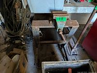 Vise and full pedestal stand front view