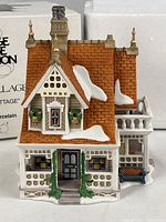 Front view of Bobwhite Cottage with original box