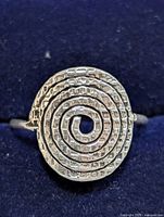 Top view showing spiral face and texture