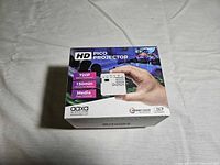 Box front showing model, specs 720p, 150 min battery