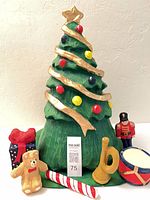 Full set with tree and all six decorations