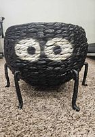 Front view of spider bowl showing eyes and legs