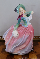 Front view of Royal Doulton Autumn Breezes figurine
