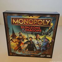 Front of sealed Monopoly Dungeons & Dragons Honor Among Thieves Spanish edition board game