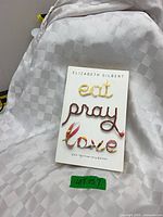 Front cover of Eat Pray Love book